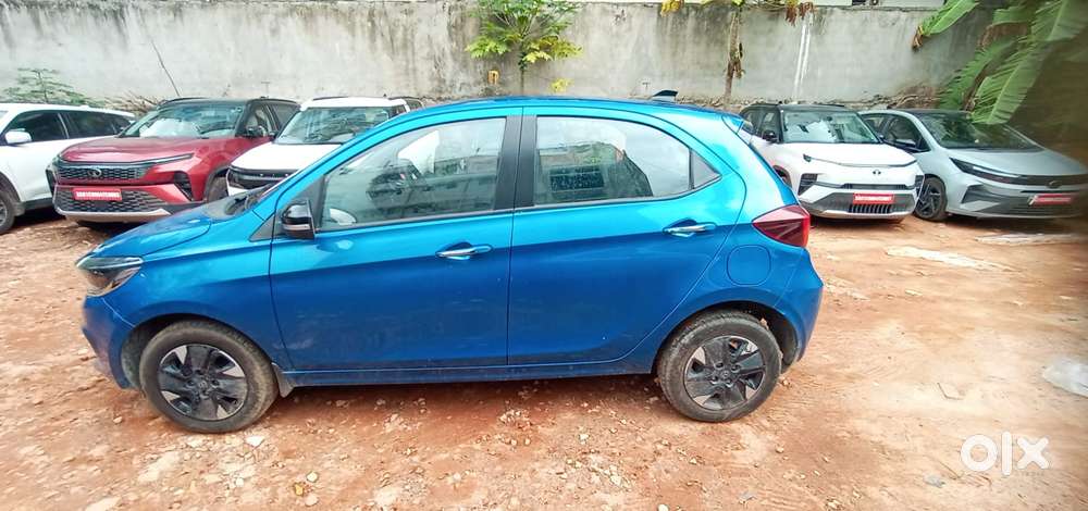 Tata Tiago 1.05 Revotorq Xz, 2025, Cng & Hybrids