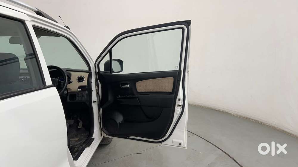 Maruti Suzuki Wagon R 1.0 Vxi Amt, 2017, Petrol