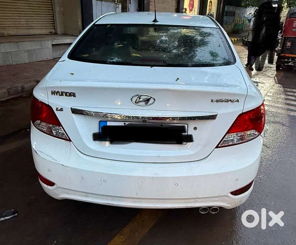 Hyundai Fluidic Verna 2012