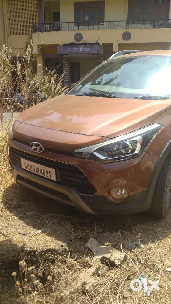 Hyundai  I20 Active 2015 Petrol 32000 Km Driven