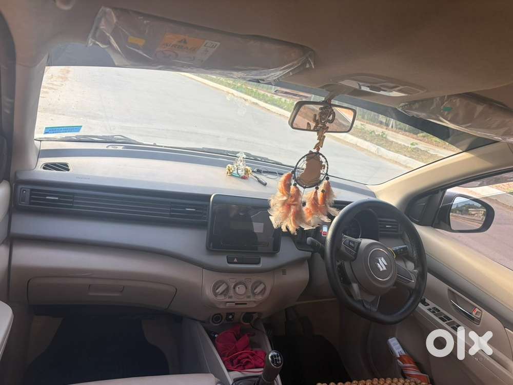 Maruti Ertiga 1.5 Vxi 2024