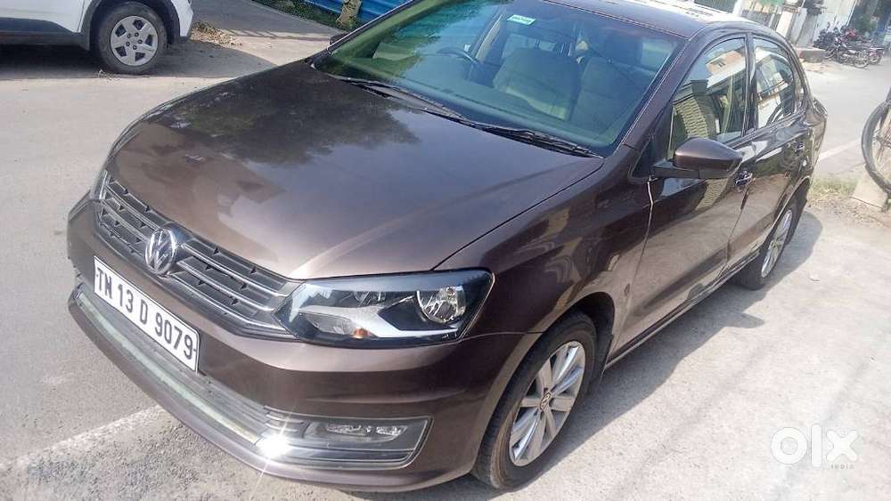 Volkswagen Vento Celeste 1.6 Highline, 2016, Petrol