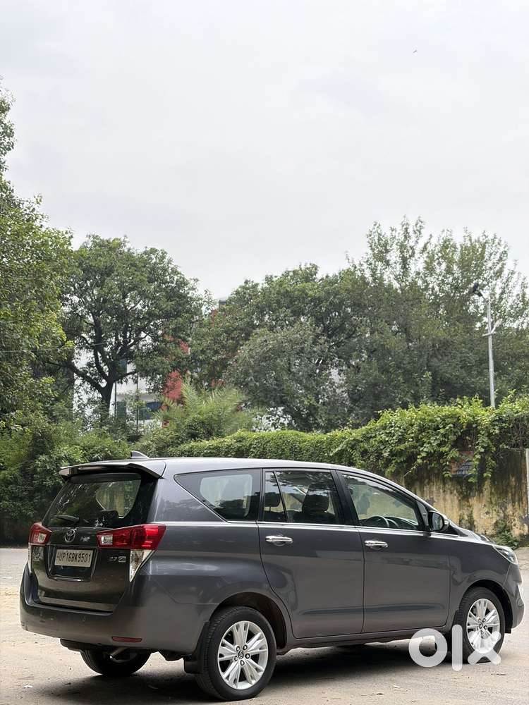Toyota Innova Crysta [2020-ongoing] 2.7 Zx At 7 Str, 2017, Petrol