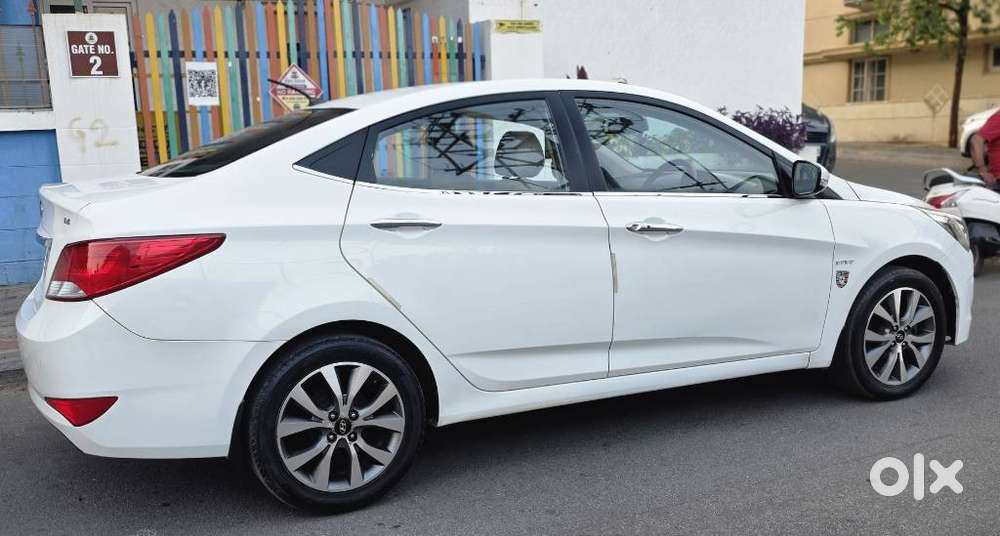 Hyundai Verna 1.6 Fluidic Vtvt S (o), 2015, Petrol