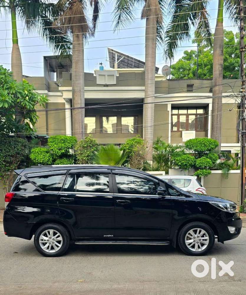 Toyota Innova Crysta [2020-ongoing] 2.4 Gx 8 Str, 2023, Diesel