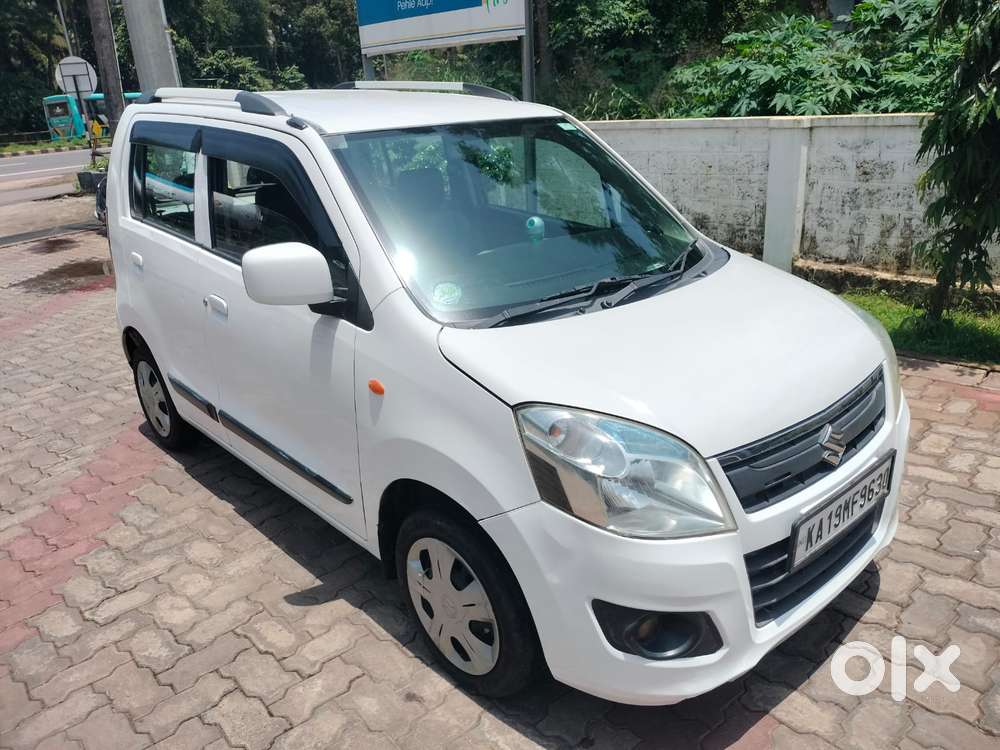 Maruti Suzuki Wagon R Vxi Amt1.2, 2016, Petrol