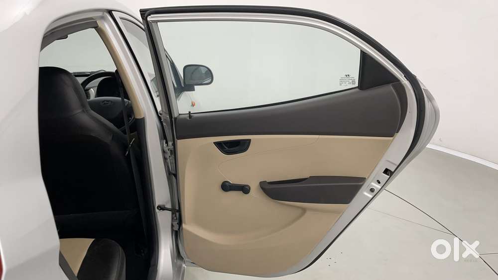 Hyundai Eon Era, 2015, Petrol