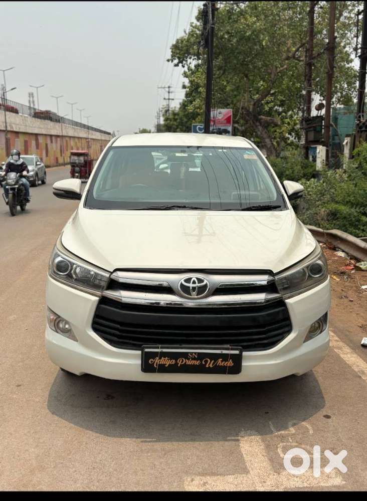 Toyota Innova Crysta 2.4 V, 2016, Diesel