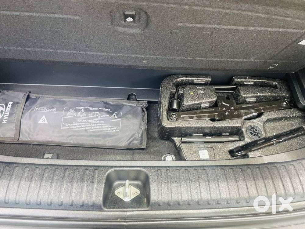 Hyundai Alcazar 2.0 Signature (o) Petrol At 7 Str, 2022, Petrol