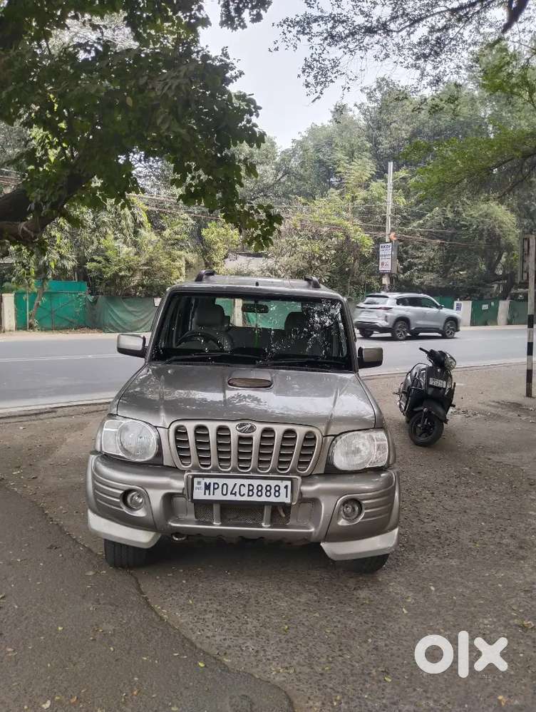 Mahindra Scorpio Classic 2009 Diesel 100000 Km Driven