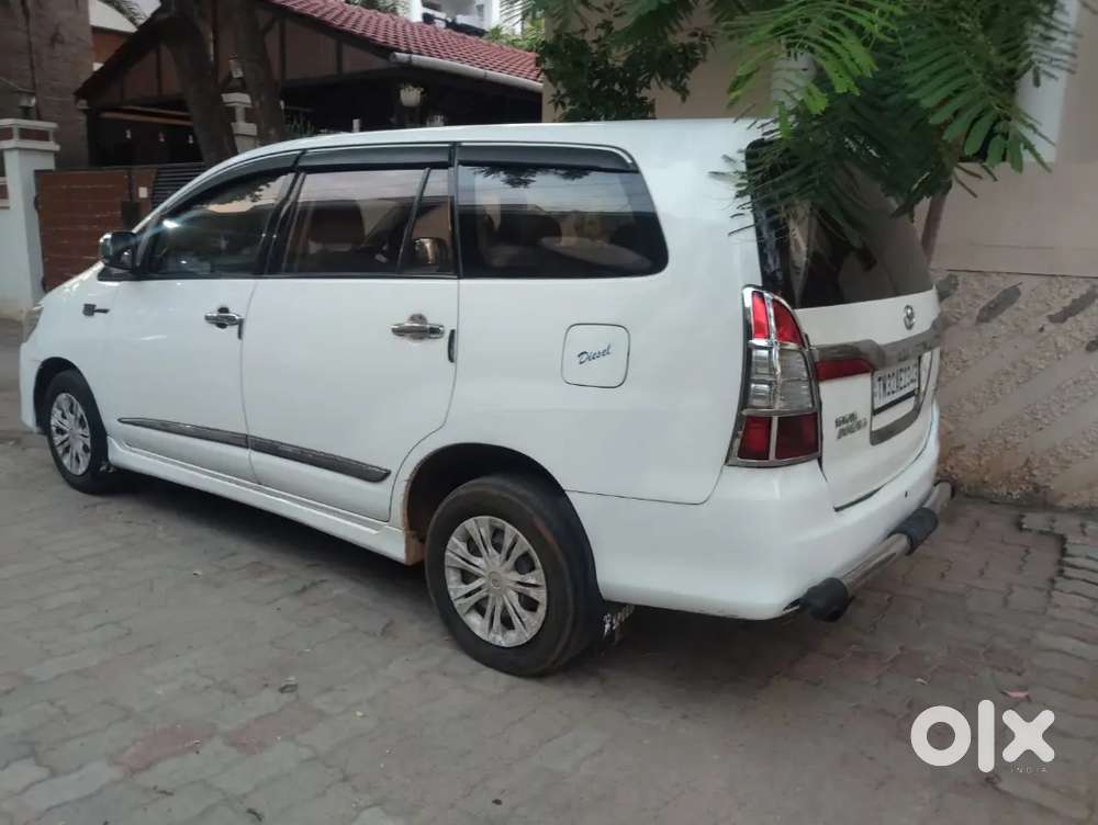 Toyota Innova Diesel 2014