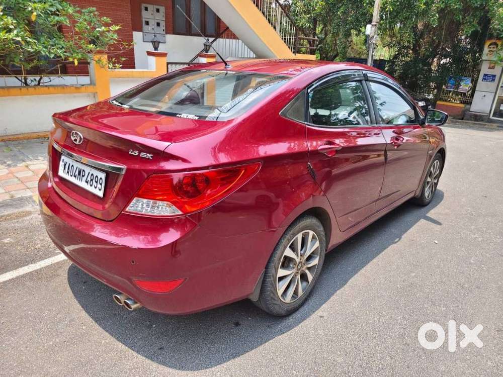 Hyundai Verna Fluidic 1.6 Vtvt Sx, 2015, Petrol