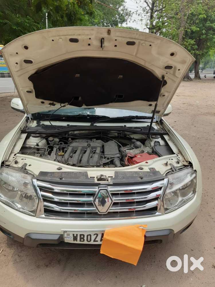 Personal Owner Driven 2013 Petrol Duster Tax Paid Till 2028 For Sell