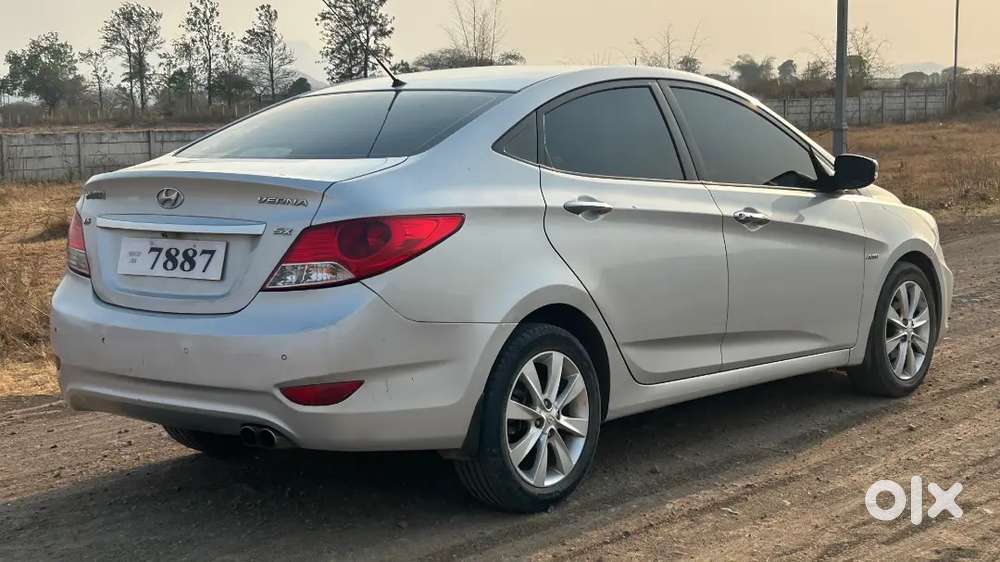 Hyundai Verna 2012