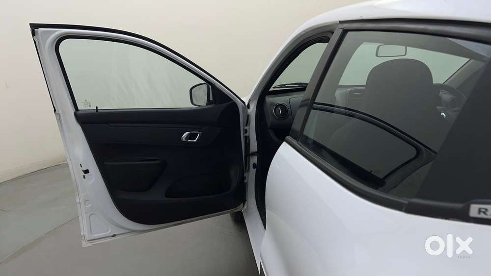 Renault Kwid 2019-ongoing 1.0 Rxt Amt (o), 2019, Petrol