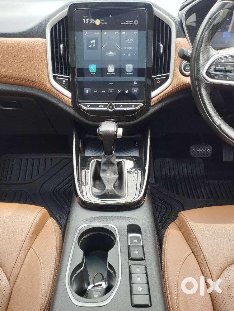 Mg Hector Plus Sharp Cvt, 2023, Petrol