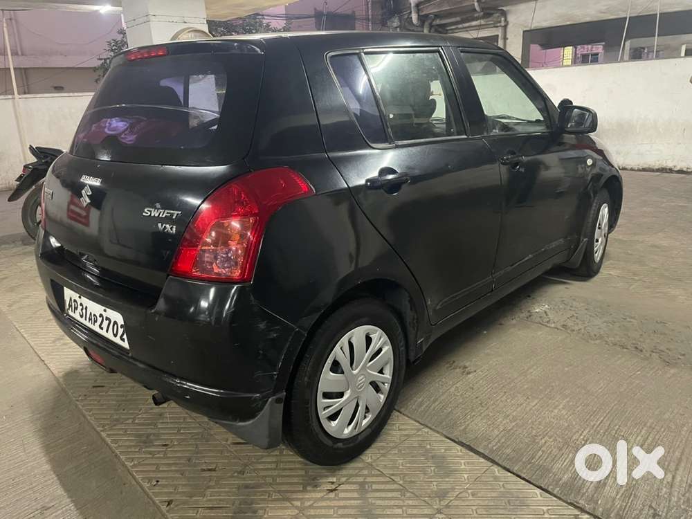 Maruti Suzuki New-gen Swift Petrol Well Maintained