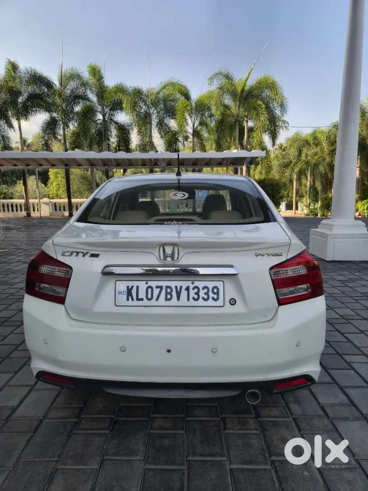 2012 Last Honda City V Automatic Sunroof ,padshift Full Option
