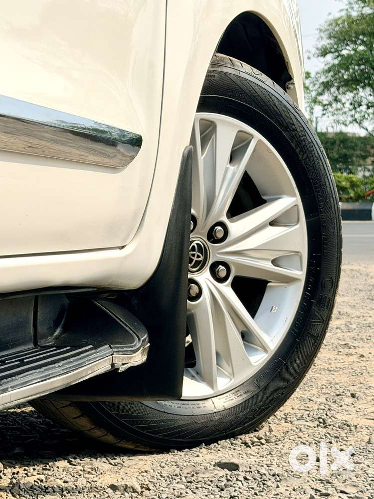 Toyota Innova Crysta 2.8 Zx At 7 Seater, 2019, Diesel