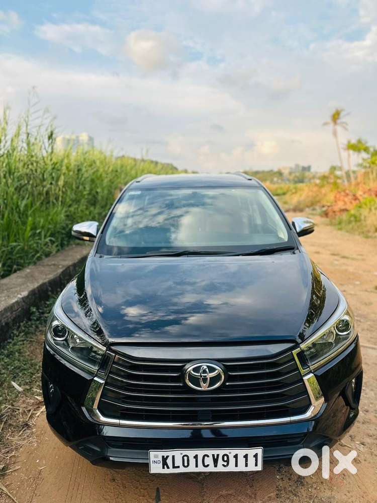 Toyota Innova Crysta 2022 Diesel 104000 Km Driven