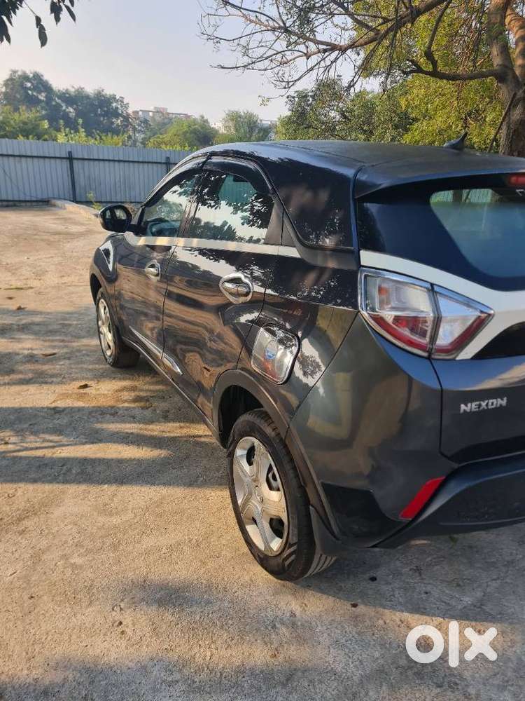Tata Nexon 1.2 Revotron Xm, 2018, Diesel