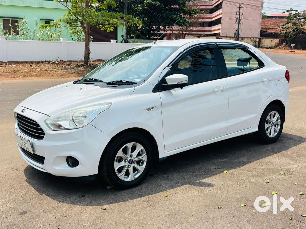 Ford Aspire Titatinium Blu Ti-vct, 2015, Petrol