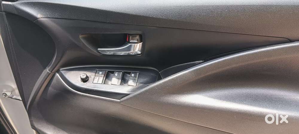 Toyota Innova Crysta 2.4 G Mt 8s, 2017, Diesel