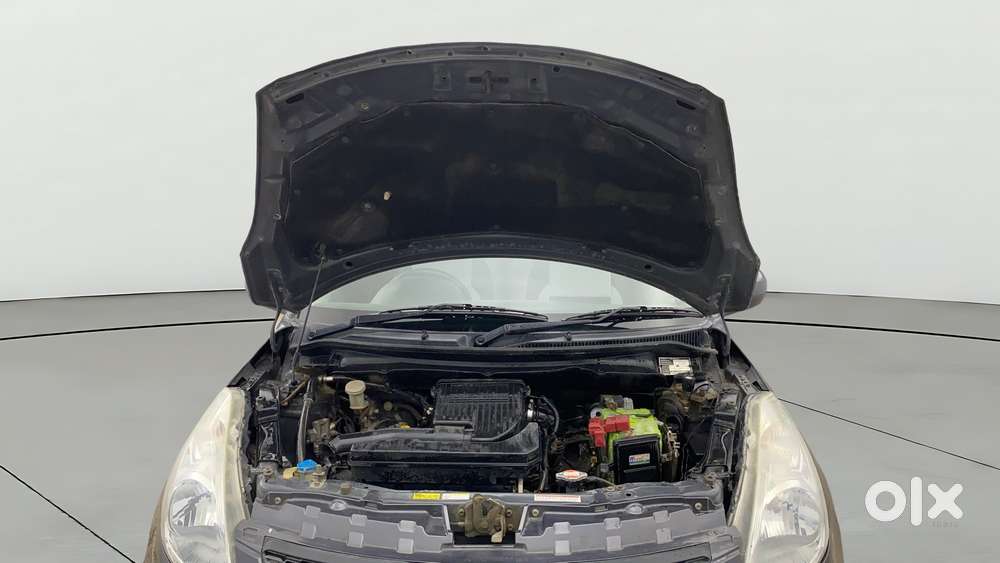 Maruti Suzuki Swift 1.2 Lxi (o), 2017, Cng & Hybrids