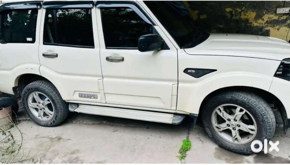 Mahindra Scorpio Classic 2019 Diesel Manual