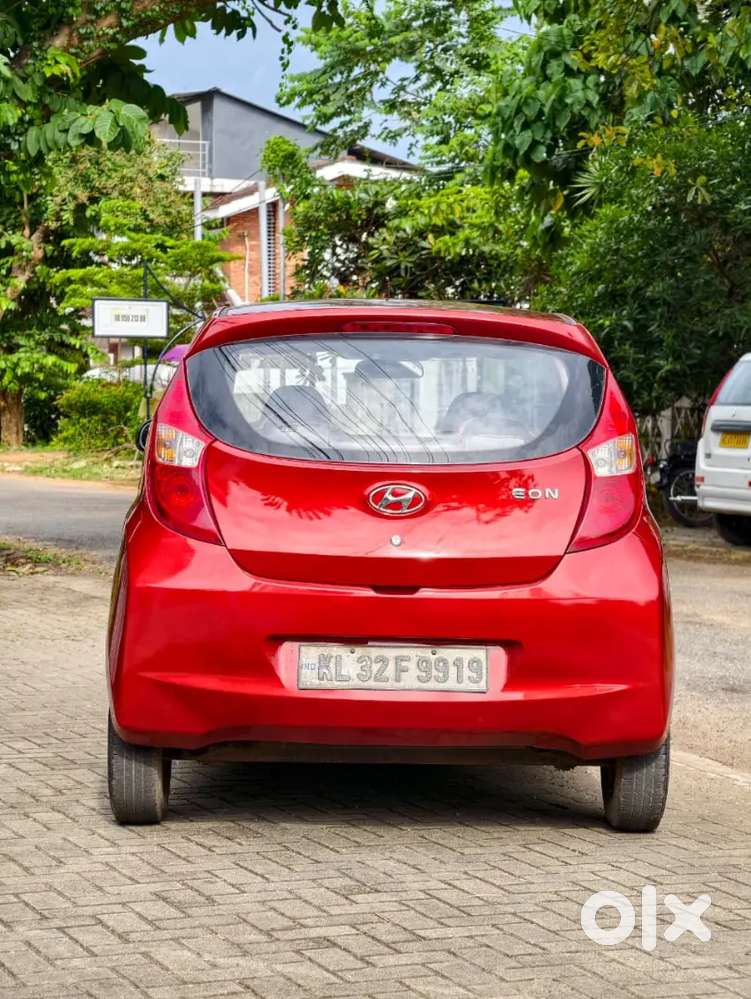 Pristine Condition 1st Owner  2014 Eon