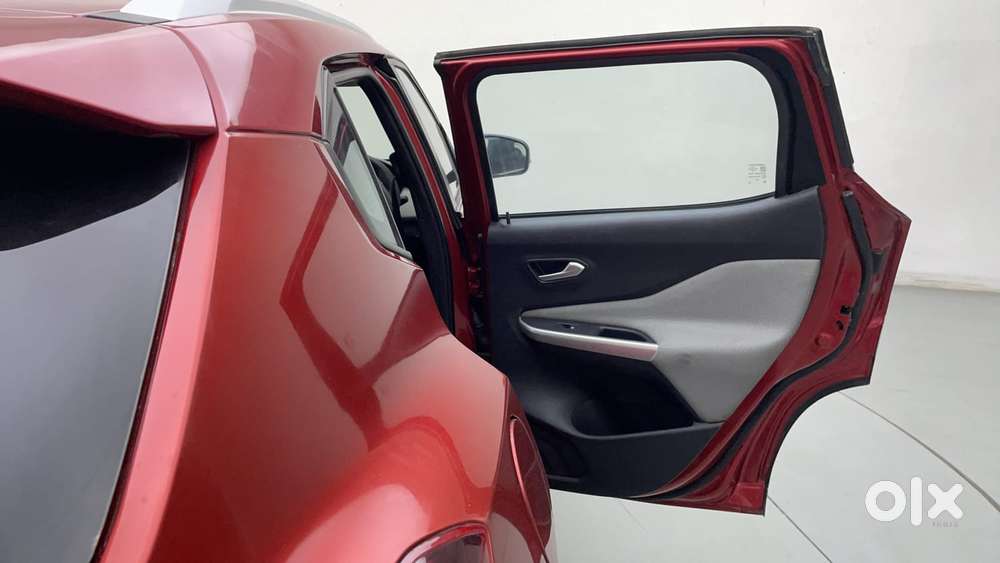 Nissan Magnite Xv Turbo, 2022, Petrol