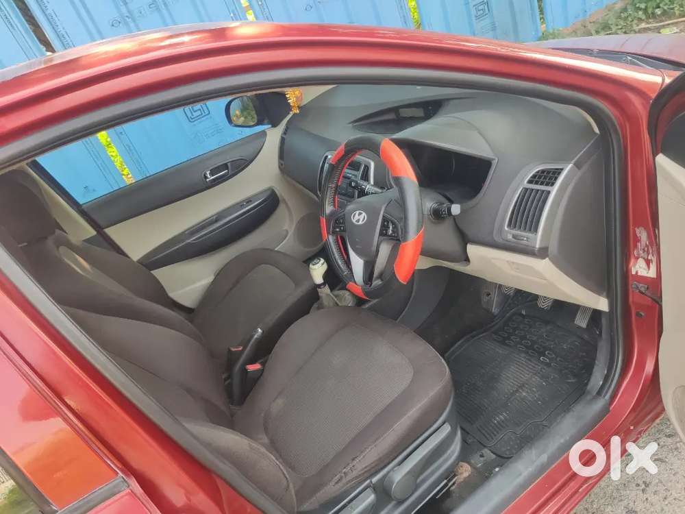 Hyundai Elite I20 2012 Diesel 148000 Km Driven