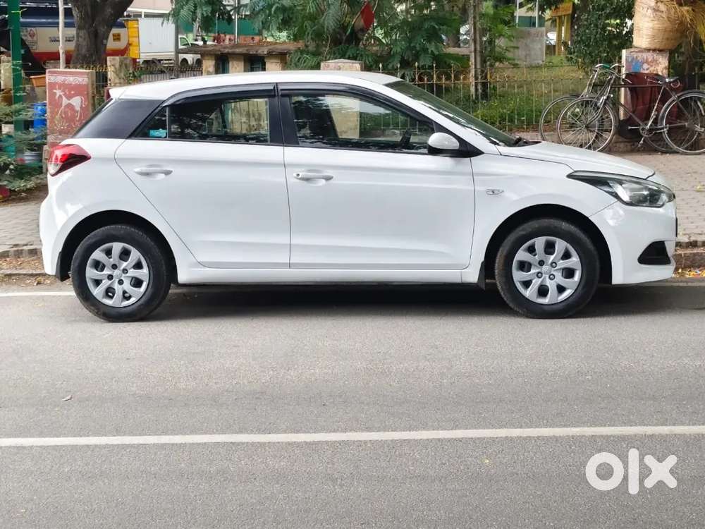 Hyundai I20 Magna 2015 Variant Very Less Price Urgent Sell