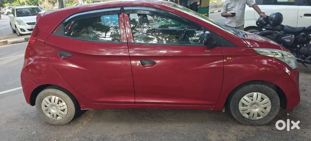 Hyundai Eon 2015 Petrol 70000 Km Driven
