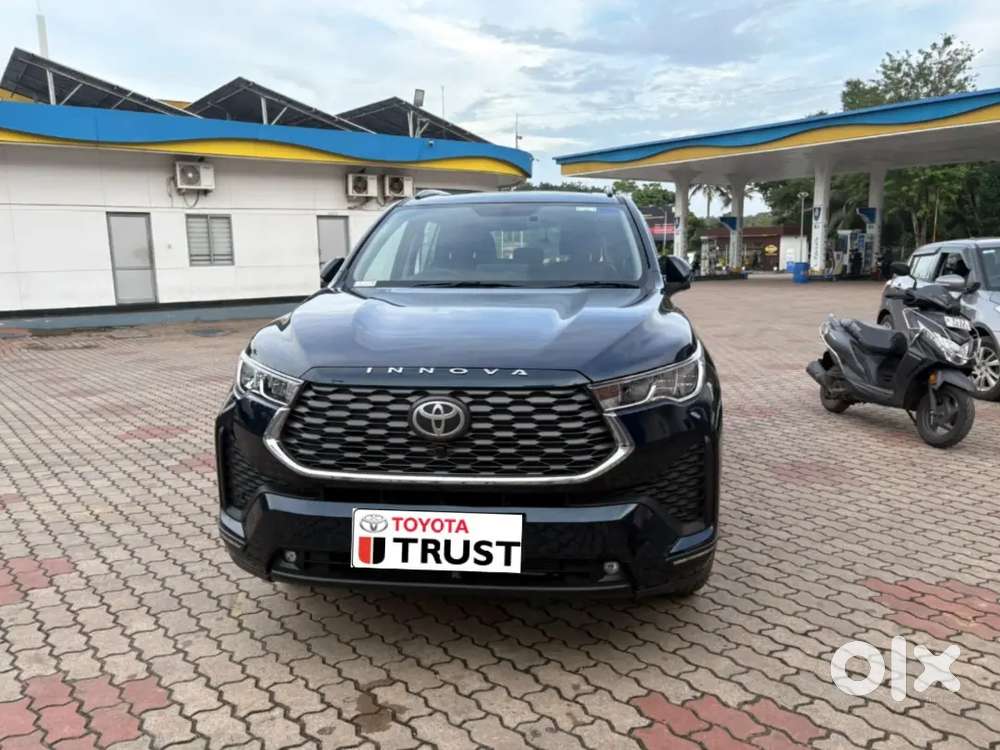 2024 Model Toyota Innova Hycross Vx(o)