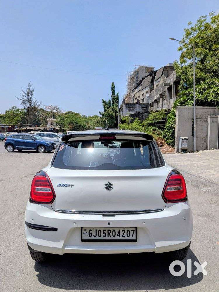 Maruti Suzuki Swift Vxi + Manual, 2022, Petrol
