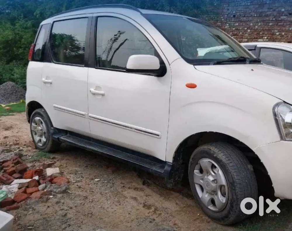 Mahindra Quanto 2014 Diesel 95000 Km Driven Interior Excellent