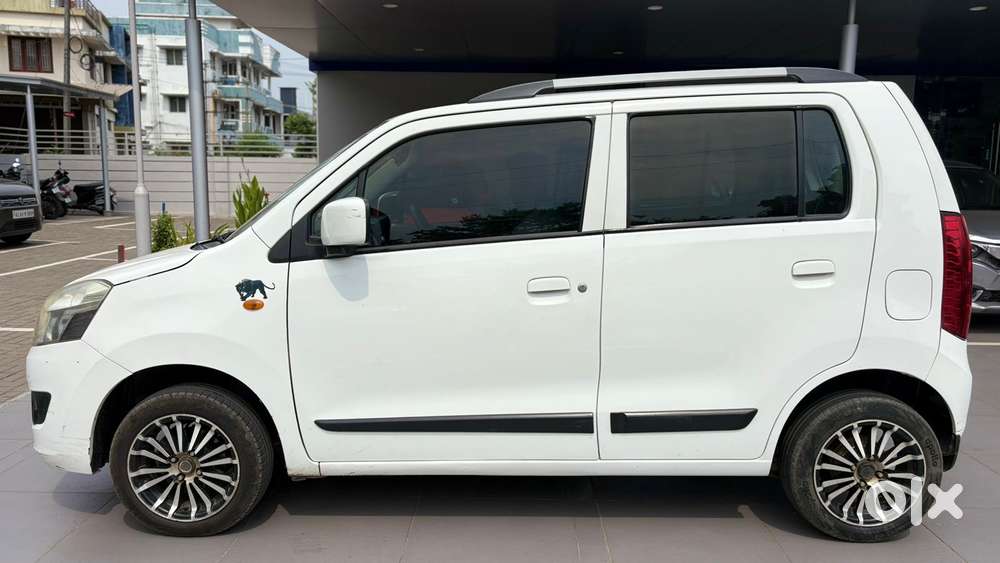 Maruti Suzuki Wagon R Vxi 1.0, 2016