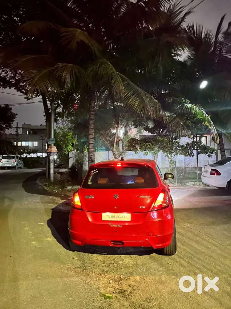 Maruti Suzuki Swift Vxi Petrol