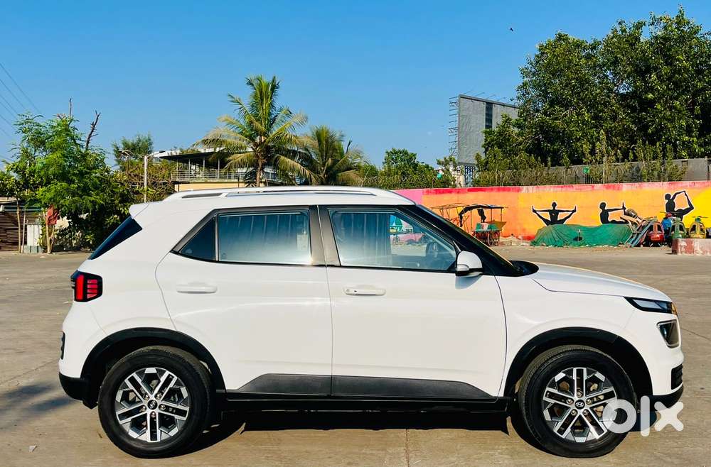 Hyundai Venue Sx (o) Mt 1.5 Diesel, 2023, Diesel