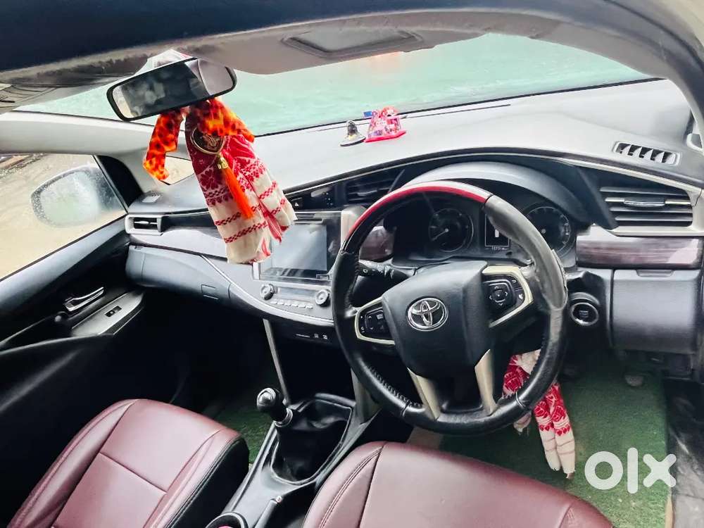 Toyota Innova Crysta 2018 Diesel Well Maintained