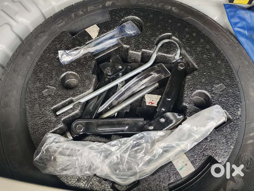 Mahindra Xuv300 W8 Option, 2021, Petrol