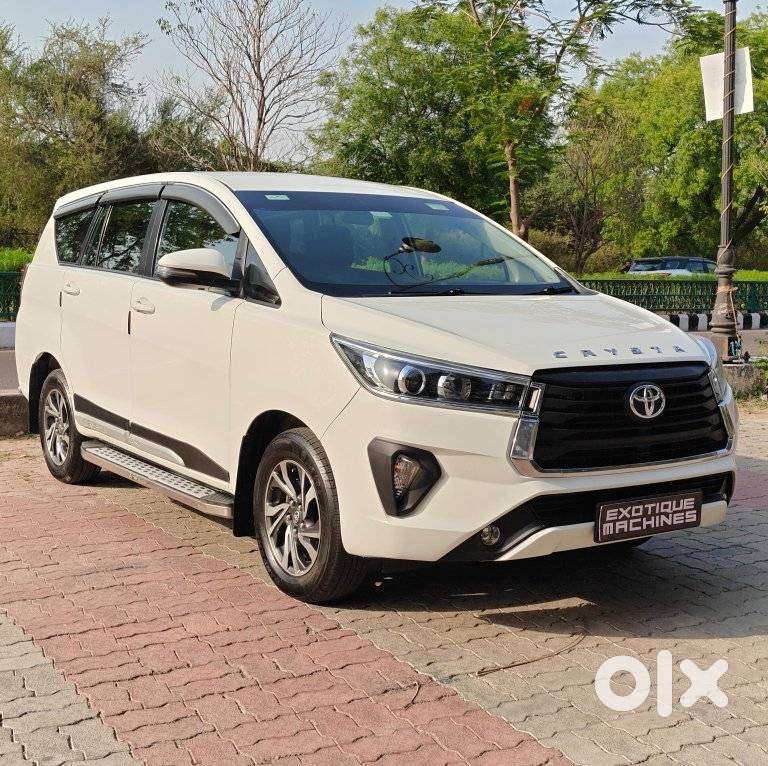 Toyota Innova Crysta 2.4 G Mt, 2022, Diesel