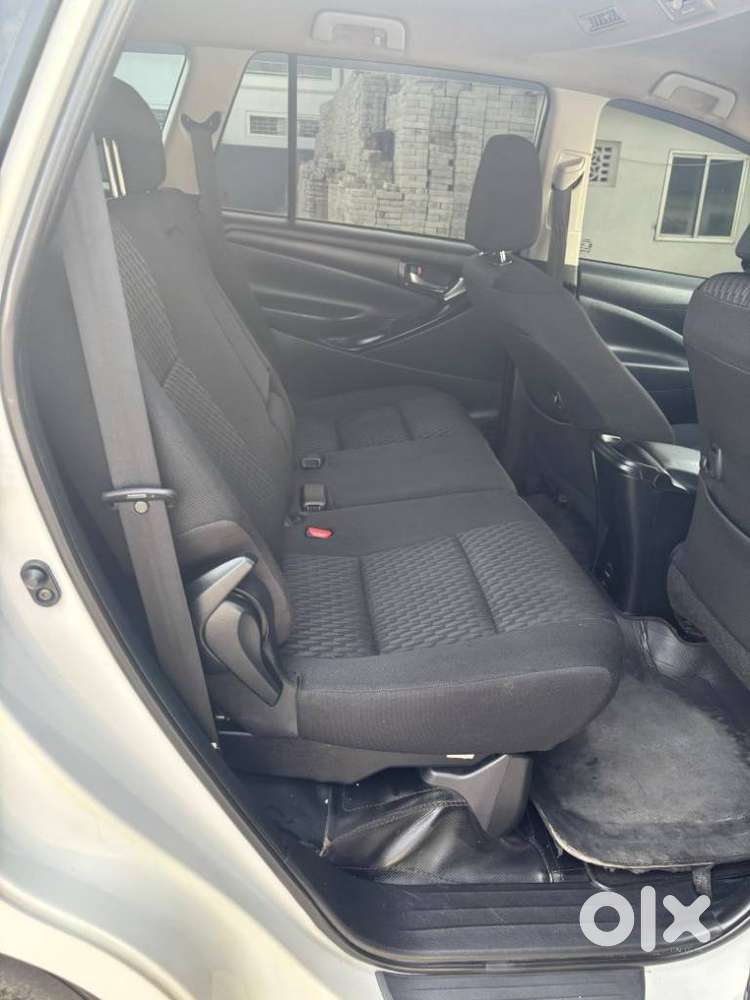 Toyota Innova Crysta 2.4 G Mt 8s, 2023, Diesel
