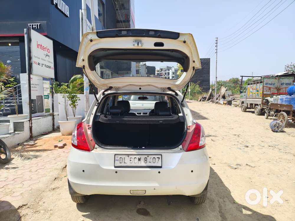 Maruti Suzuki Swift Lxi Option, 2015, Petrol