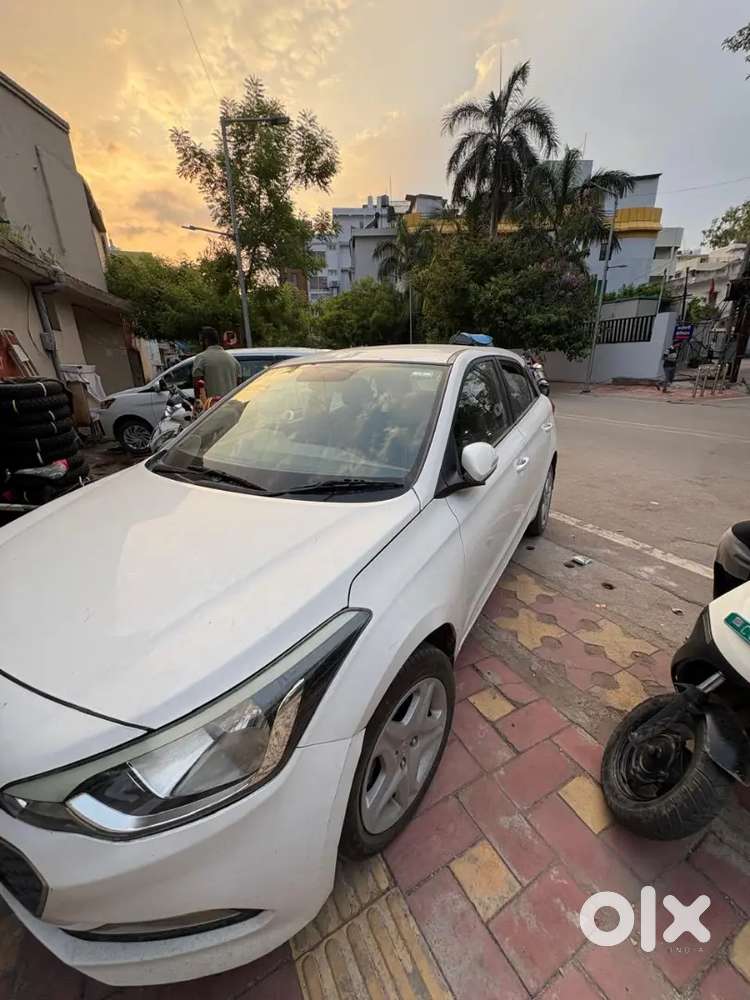 Hyundai I20 Asta 2017 Option Gadi Bhout Acchi Condition Me H