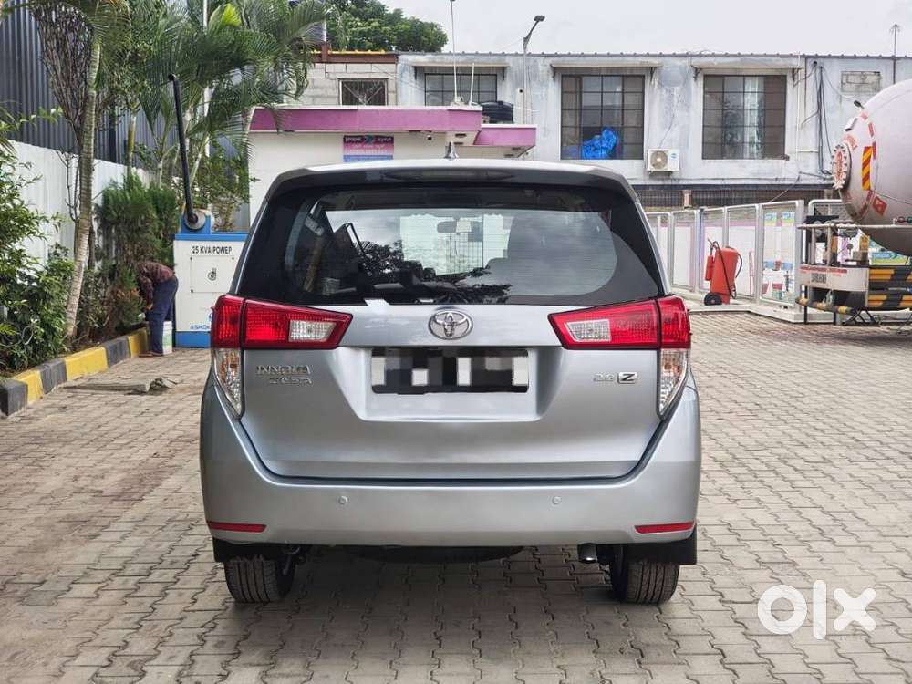 Toyota Innova Crysta 2.8z Automatic, 2017, Diesel