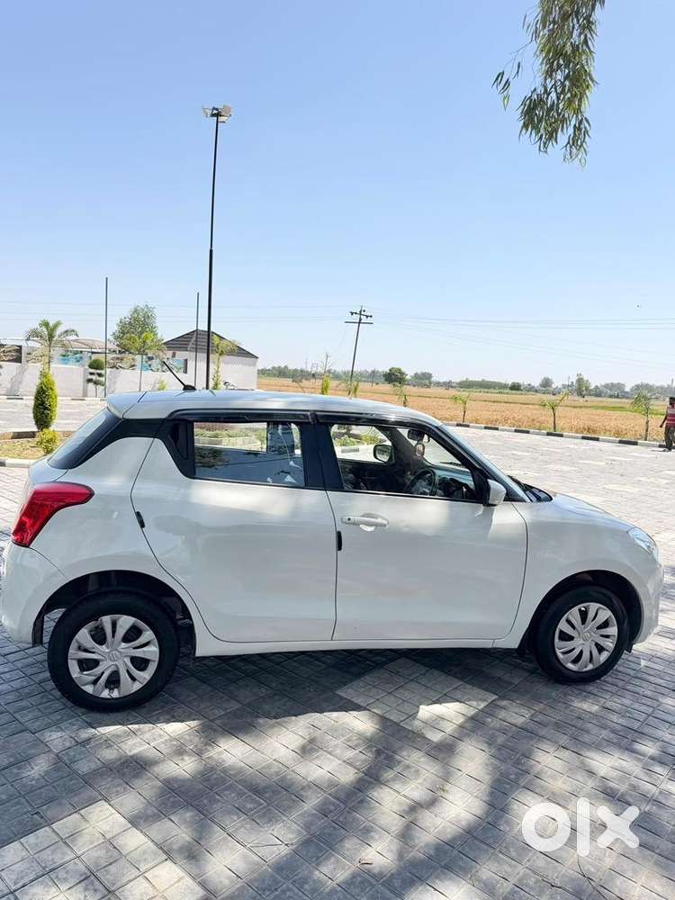 Maruti Suzuki Swift 2022 Petrol 75000 Km Driven
