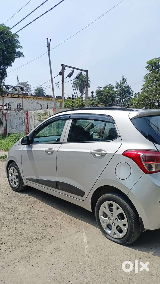 Hyundai Grand I10 2013-2016 Sportz, 2015, Petrol