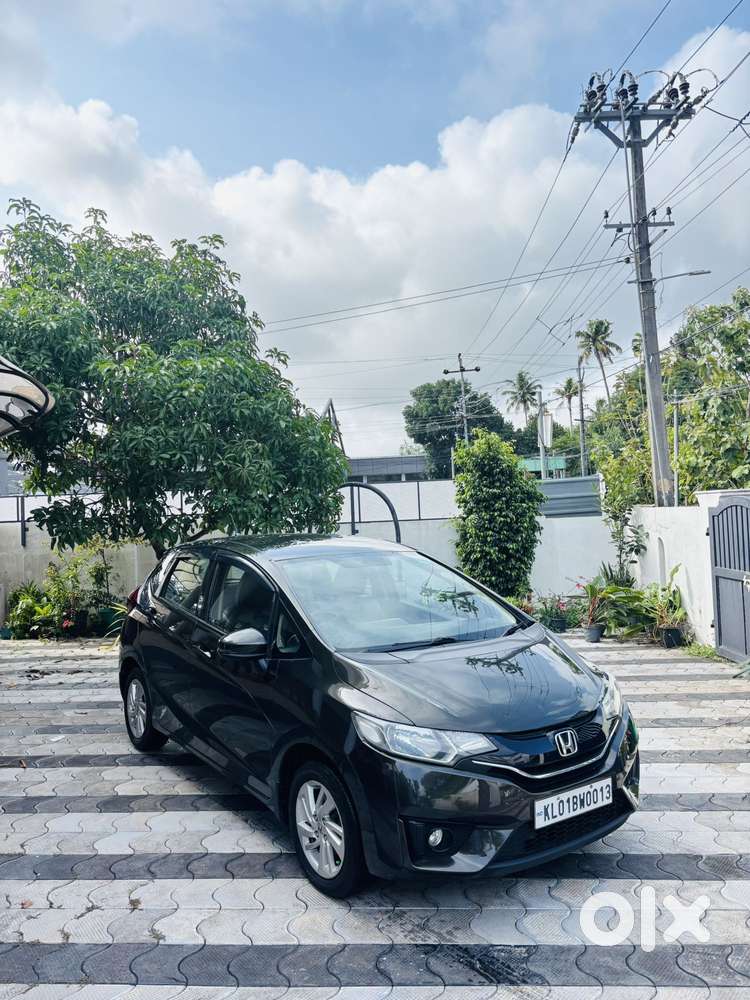 Honda Jazz V Automatic, 2015, Petrol